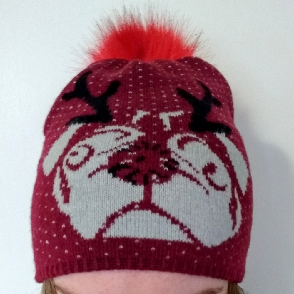 Burgundy Bulldog Tuque